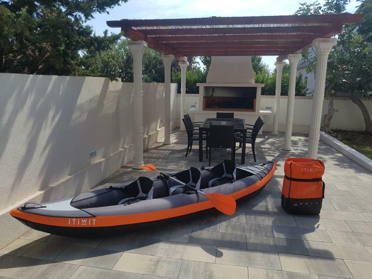 Elizabeta Apartments Nin Εξωτερικό φωτογραφία