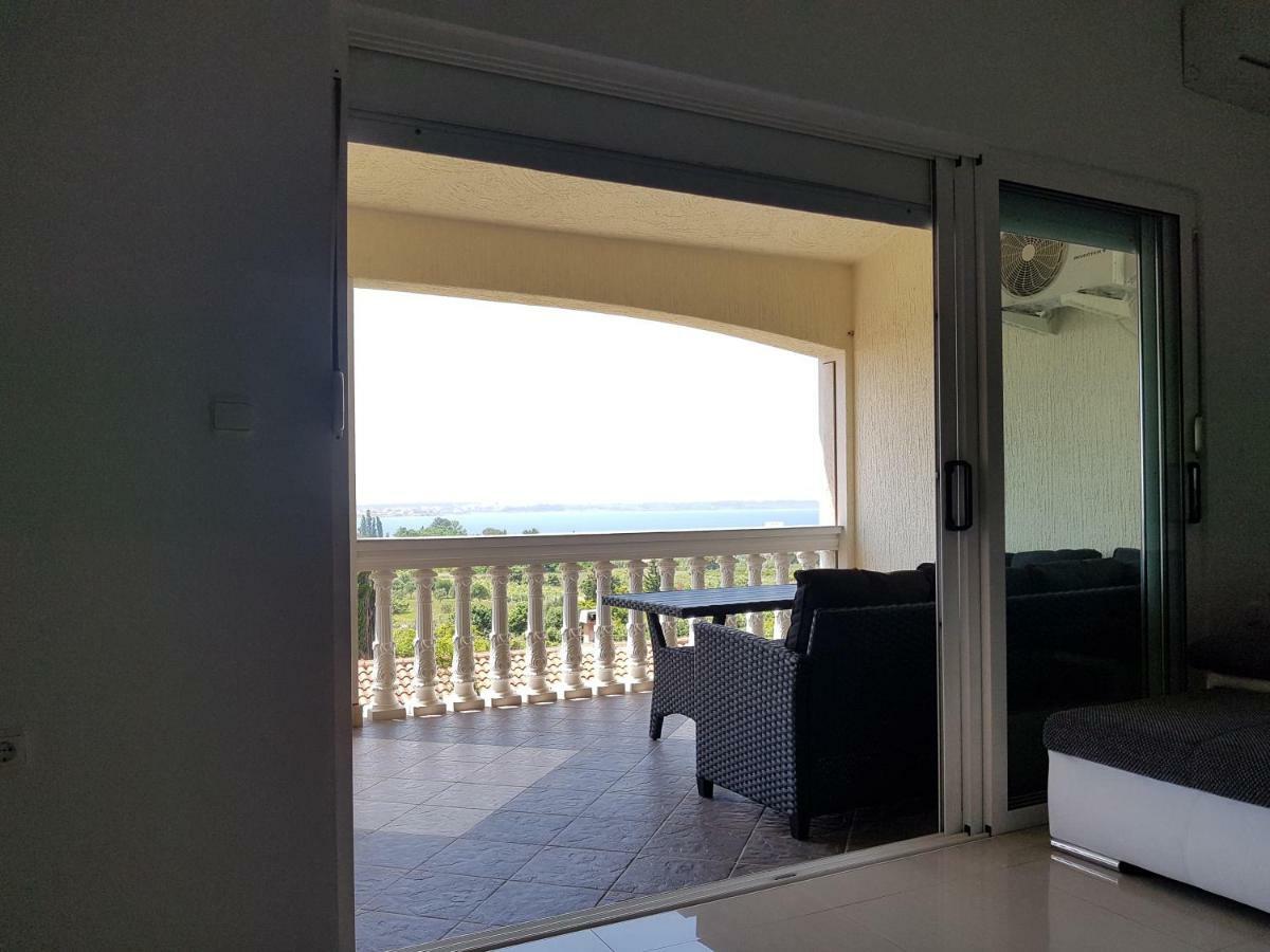 Elizabeta Apartments Nin Εξωτερικό φωτογραφία