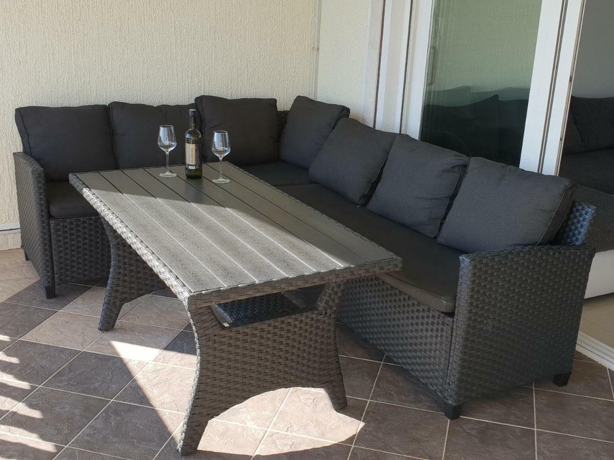 Elizabeta Apartments Nin Εξωτερικό φωτογραφία