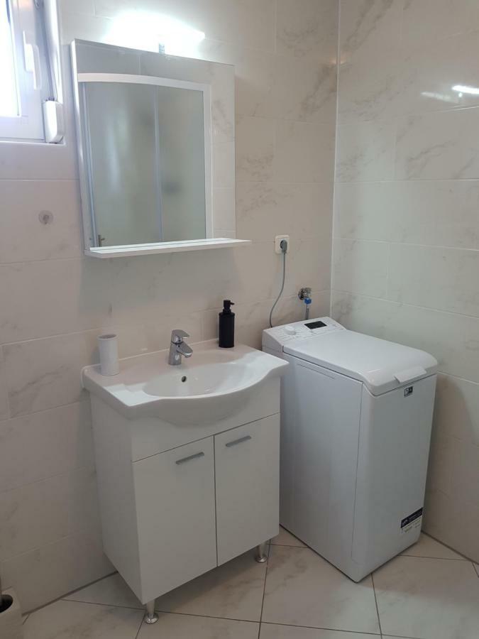 Elizabeta Apartments Nin Εξωτερικό φωτογραφία